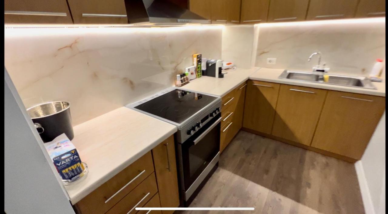 Luxury Apartaments Тирана Экстерьер фото
