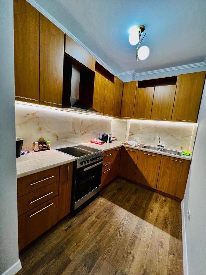 Luxury Apartaments Тирана Экстерьер фото